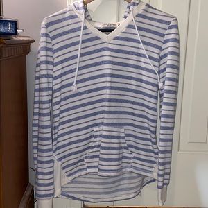 Striped, lightweight hoodie